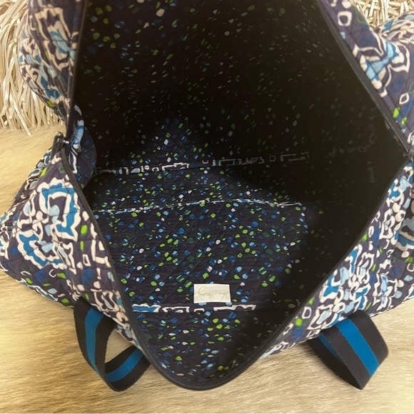 VERA BRADLEY Ink Blue Large Duffle Bag Round Traveling 2 Handle Zip Top 2014 - Picture 11 of 13